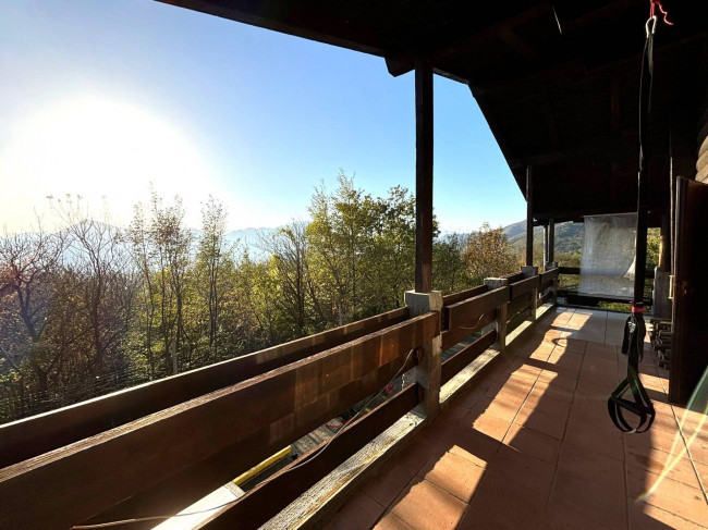 Casa indipendente in vendita a Castelvecchio Di Rocca Barbena (SV)