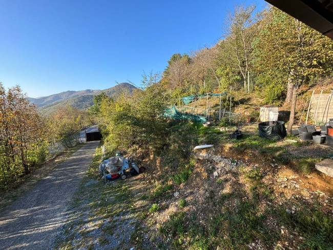 Casa indipendente in vendita a Castelvecchio Di Rocca Barbena (SV)