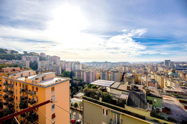 Appartamento in vendita a San Fruttuoso, Genova (GE)