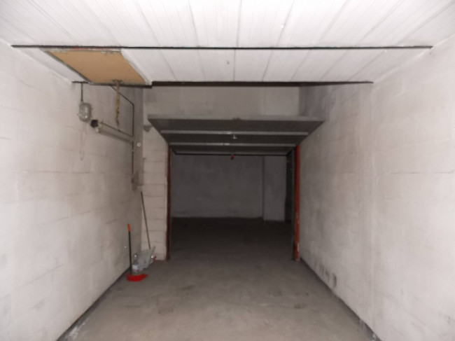 Garage/Box/Posto auto in affitto a Oregina, Genova (GE)