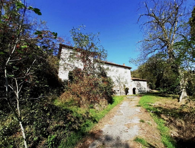 Casa indipendente in vendita a Cairo Montenotte (SV)