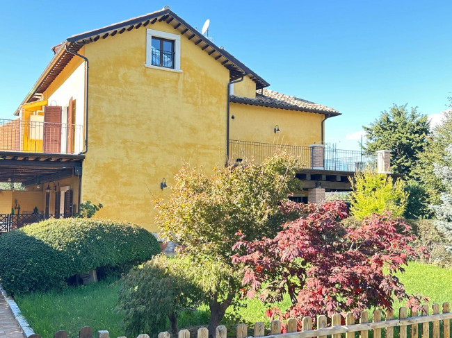 Villa bifamiliare a Ascoli Piceno