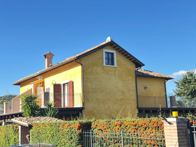 Villa bifamiliare a Ascoli Piceno