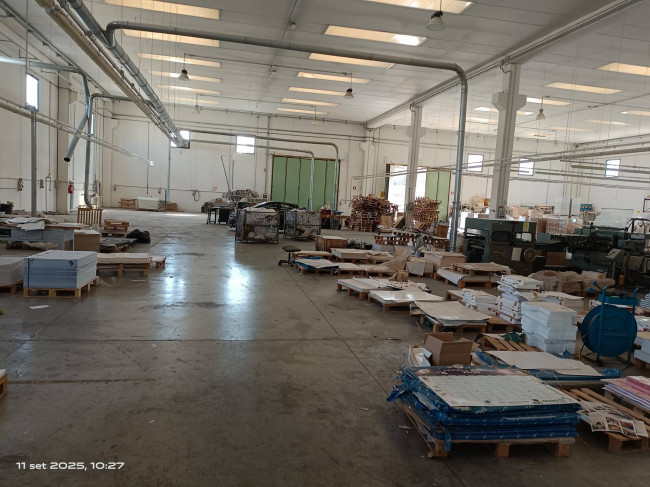 Capannone a Maltignano