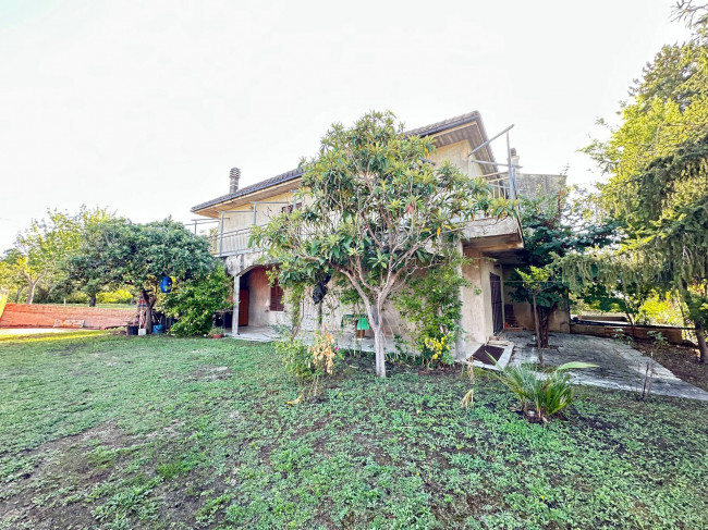 Villa bifamiliare a Ascoli Piceno