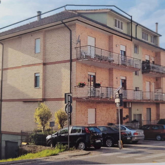 Appartamento a Folignano