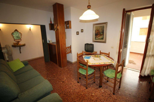 Appartamento in Vendita a Montignoso