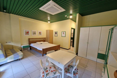 Appartamento in Vendita a Montignoso