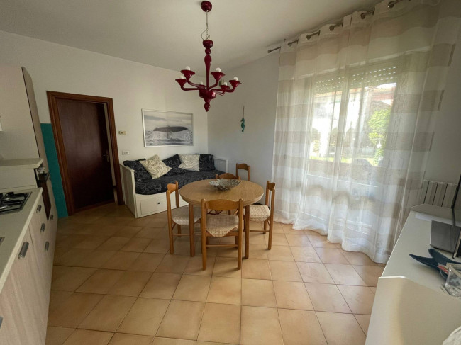 Appartamento in Vendita a Montignoso