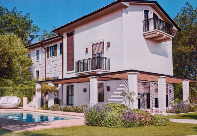 Casa semindipendente in Vendita a Montignoso