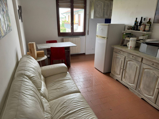 Appartamento in Vendita a Montignoso