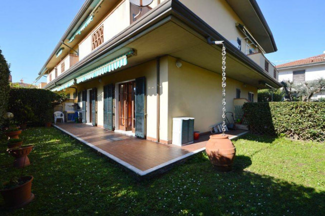 Casa semindipendente in Vendita a Massa