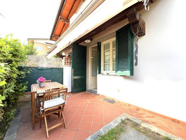 Casa semindipendente in Vendita a Pietrasanta