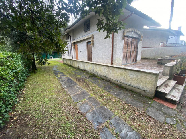 Casa semindipendente in Vendita a Forte dei Marmi