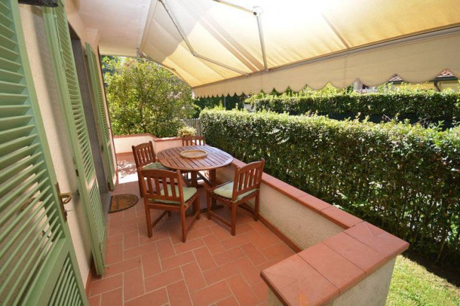 Casa semindipendente in Affitto a Montignoso