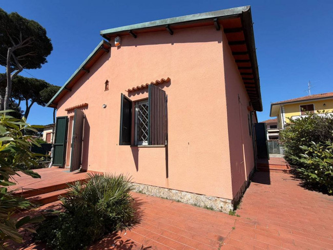 Casa singola in Vendita a Camaiore