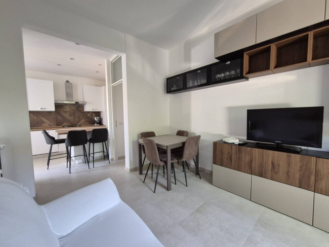 Casa semindipendente in Affitto a Forte dei Marmi