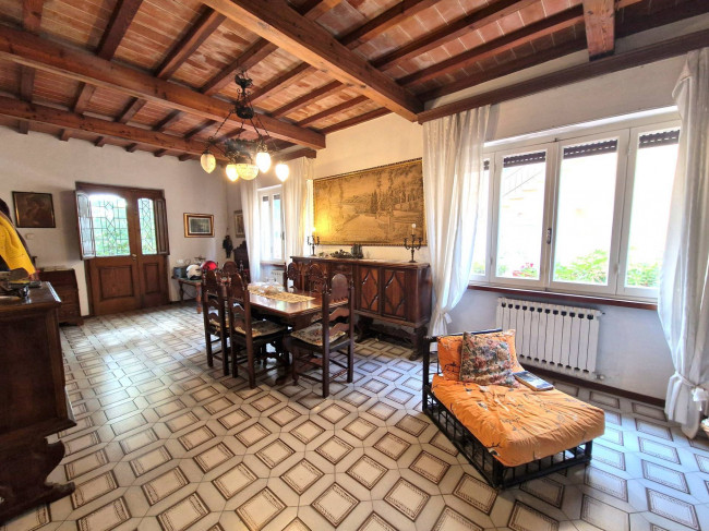 Casa singola in Vendita a Camaiore