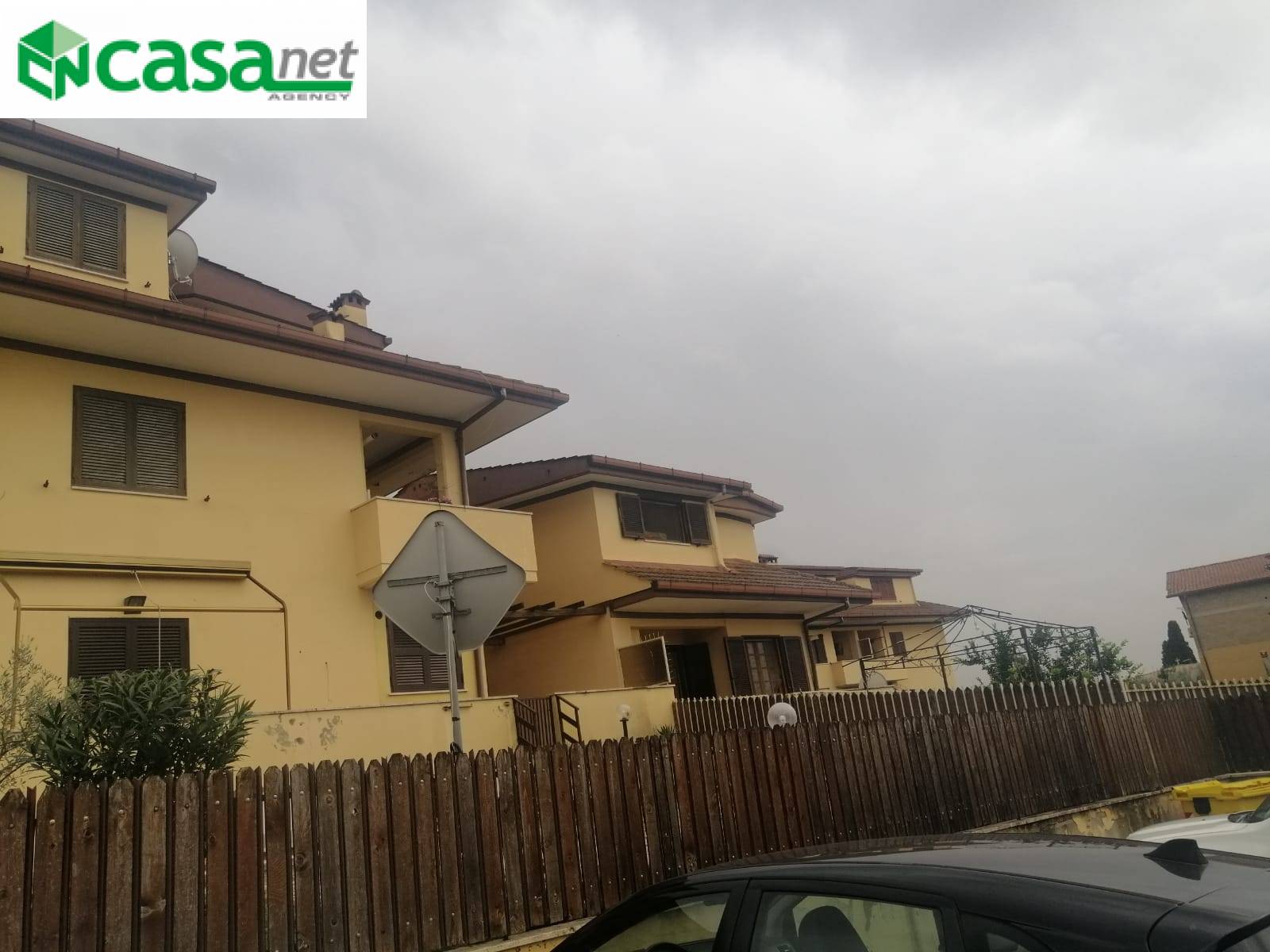  guidonia montecelio vendita quart: la botte casanetagency-tiburno immobiliare srls