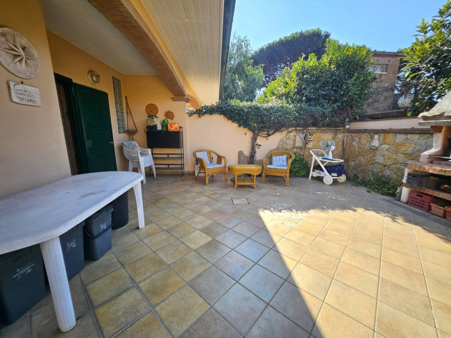 Villa in vendita a Ardea (RM)