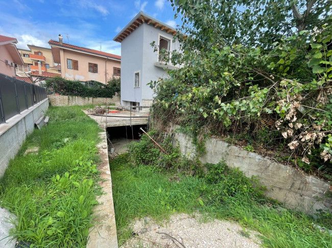 Villa in vendita a Guidonia, Guidonia Montecelio (RM)