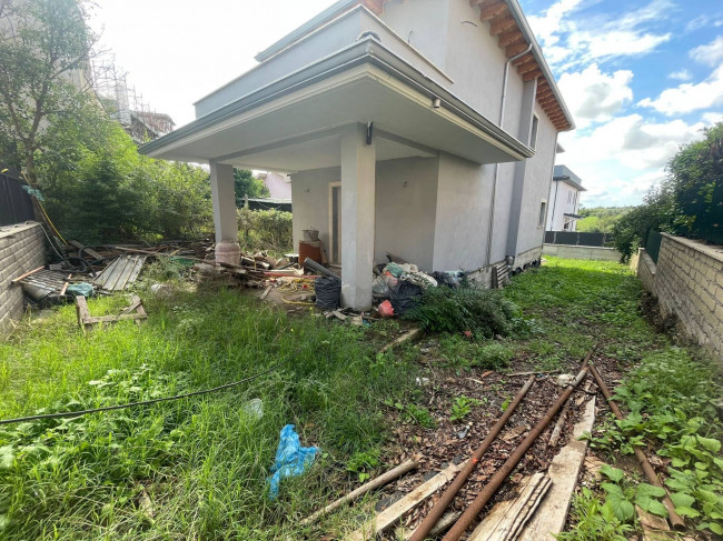 Villa in vendita a Guidonia, Guidonia Montecelio (RM)