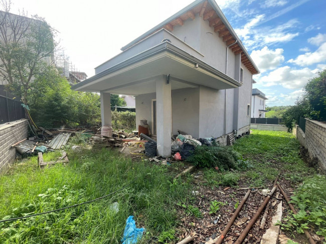 Villa in vendita a Guidonia, Guidonia Montecelio (RM)